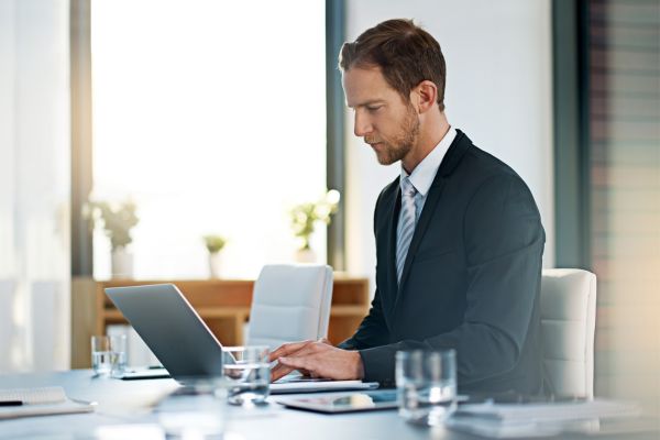 ליווי עורך דין ועריכת בדיקת נאותות